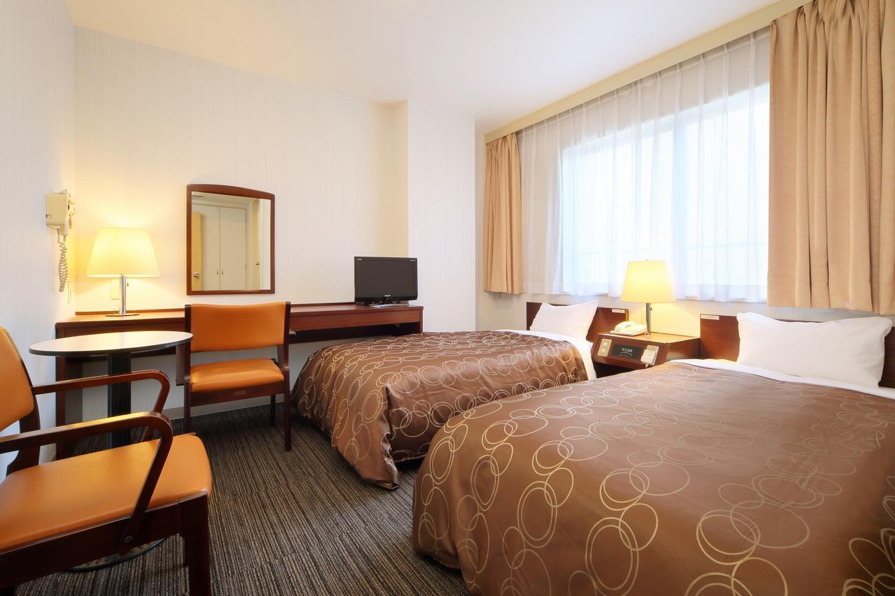 Hotel Grand Plaza Urashima Kurihara Екстер'єр фото